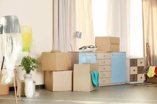 Moving truck service for homes and flats in Pimlico