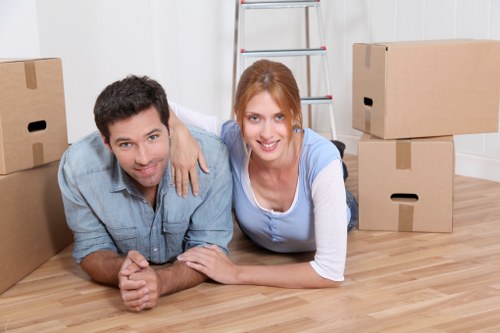 Careful packing and loading support for a Pimlico flat move